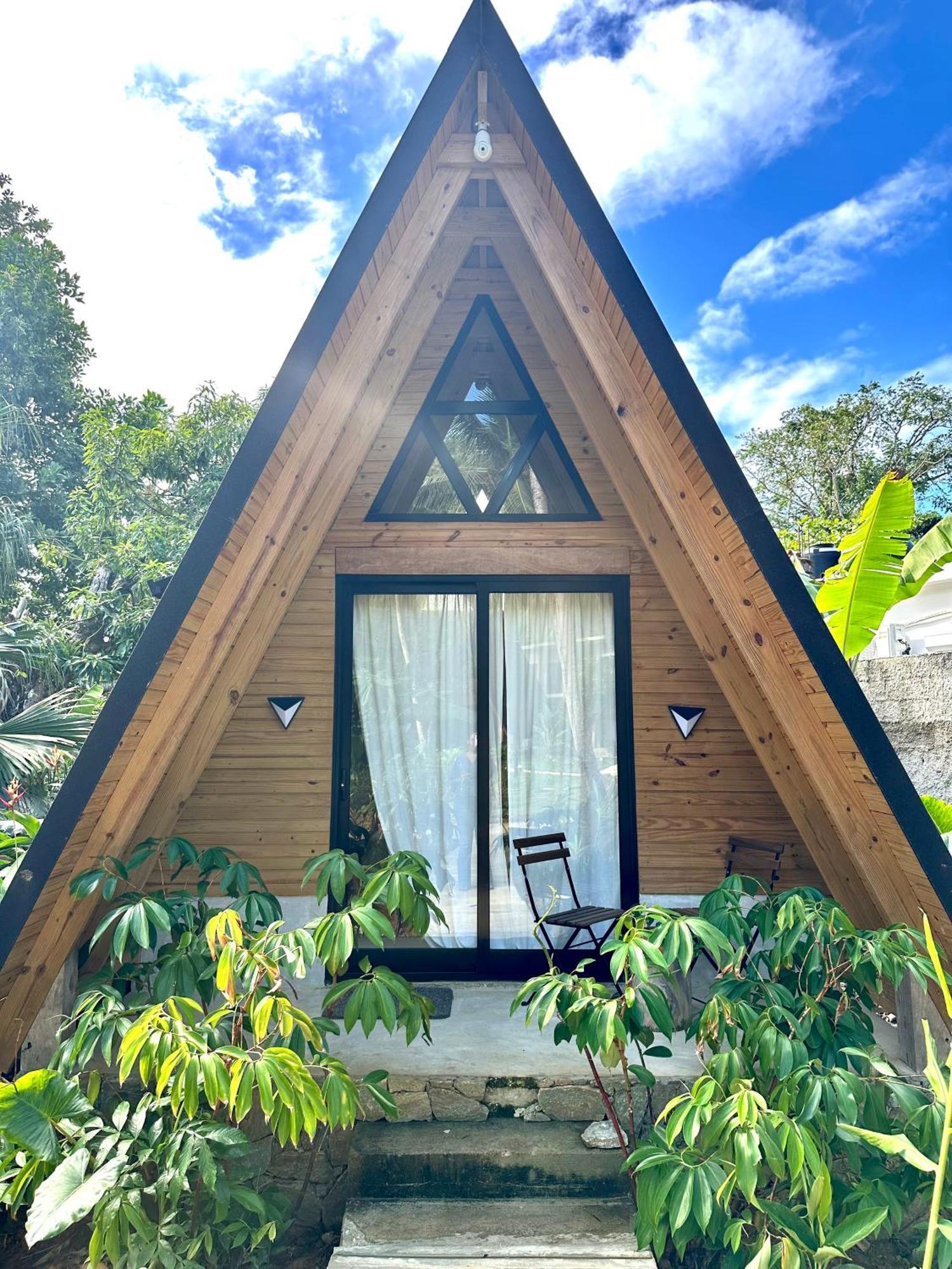 Leisy'S Garden Hostel & Rooms Samana Dış mekan fotoğraf